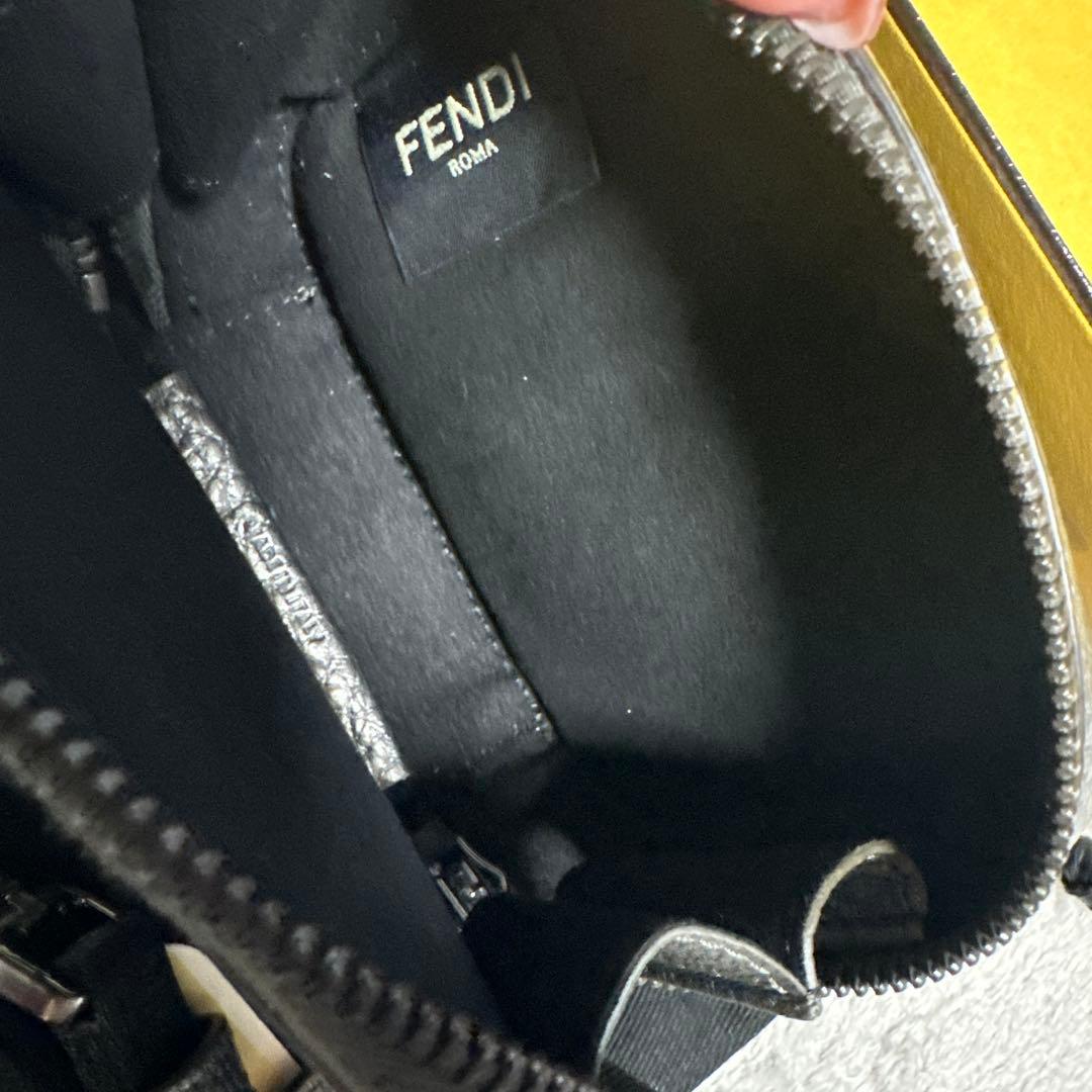 限界値下げ！フェンディ☆FENDIクラッチスモールオーガナイザー