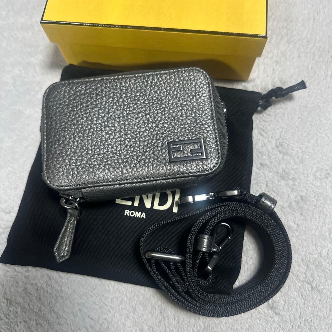 限界値下げ！フェンディ☆FENDIクラッチスモールオーガナイザー