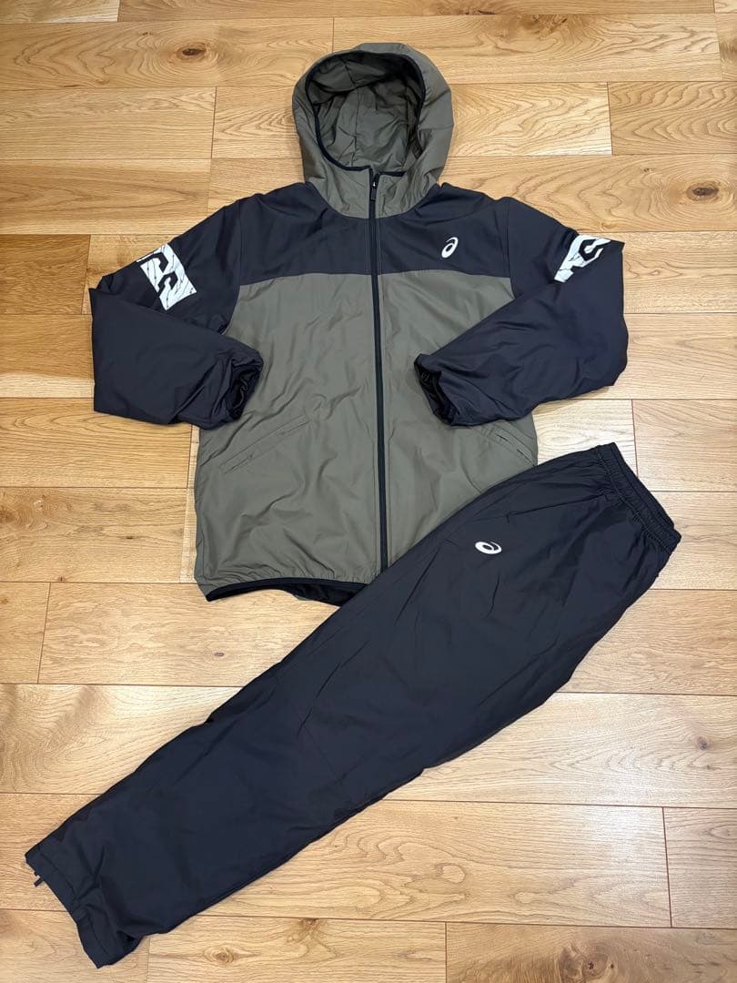 ASICS 中綿ウォーマー　上下セット　人気