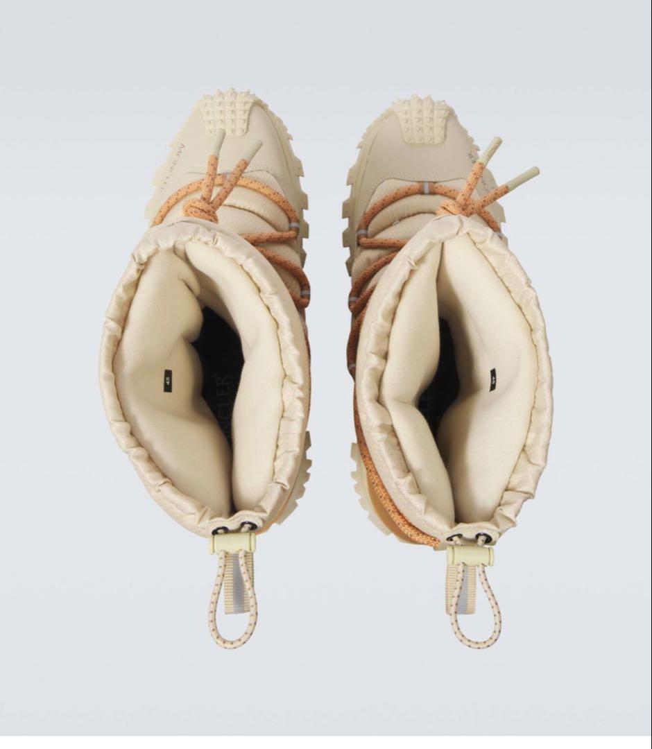 MONCLER スノーブーツ クリーム色