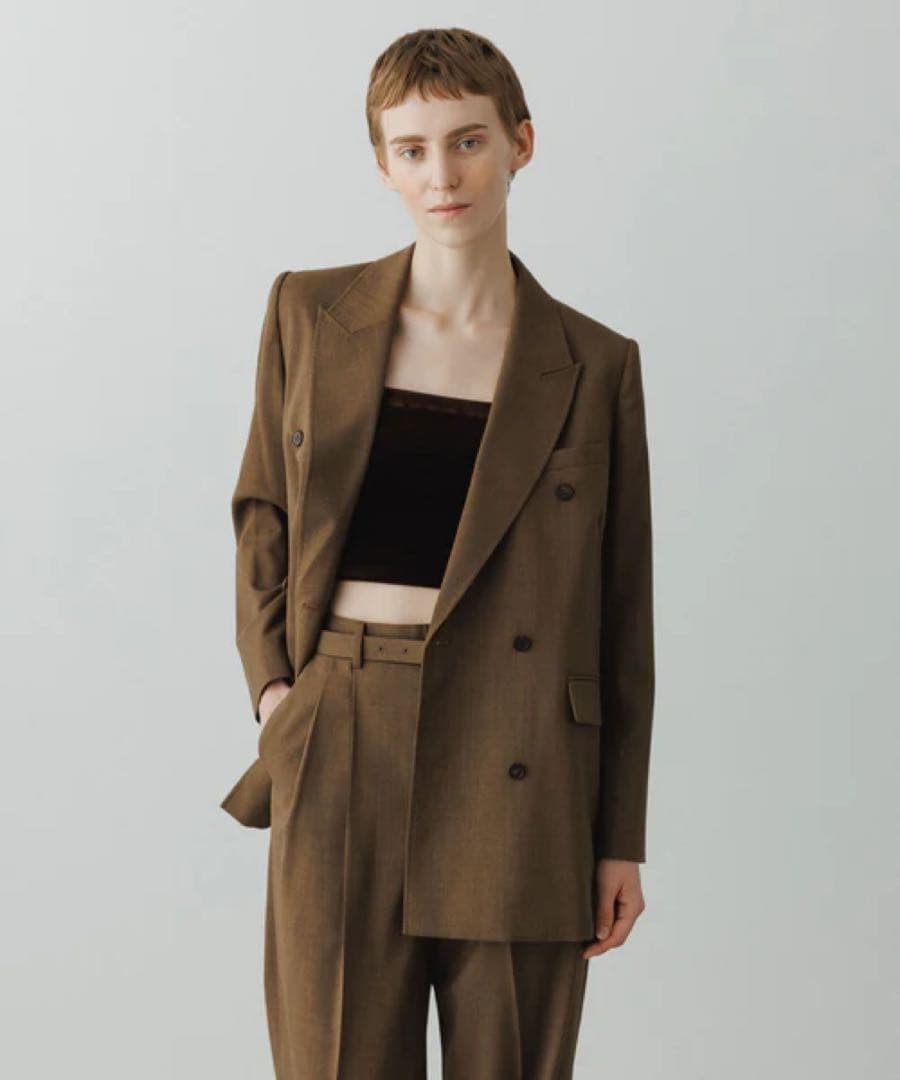 【EMOELLE】ベルテッドジャケットとスラックスパンツセットアップ