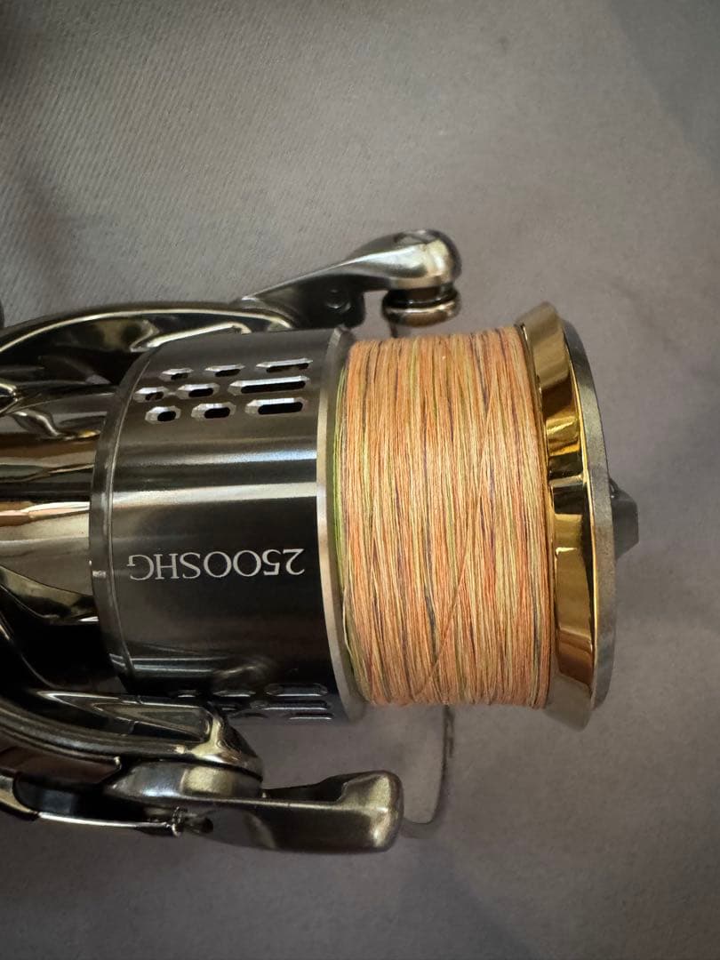 極美品！！18 SHIMANO ステラ　2500SHG スピニングリール