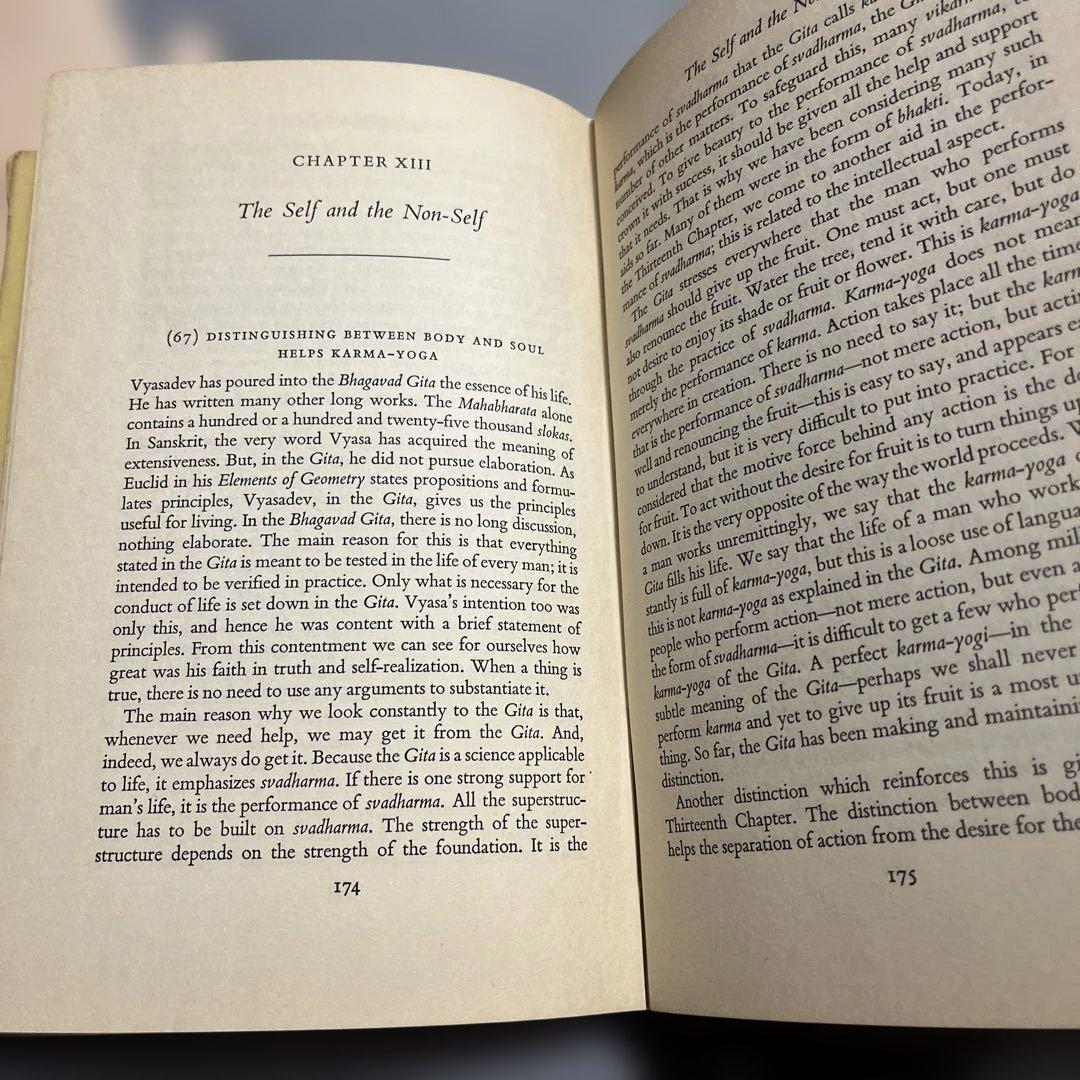 洋書 Talks on the GITA Vinoba Bhave