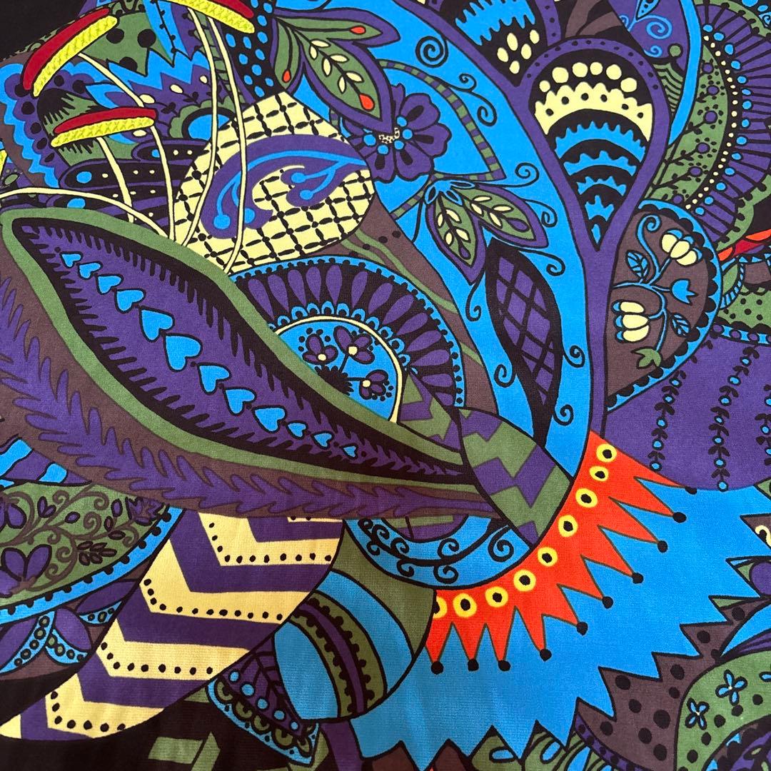 【未使用に近い】✨トクコプルミエヴォル✨黒地にダイナミックな柄の長袖チュニック❣️