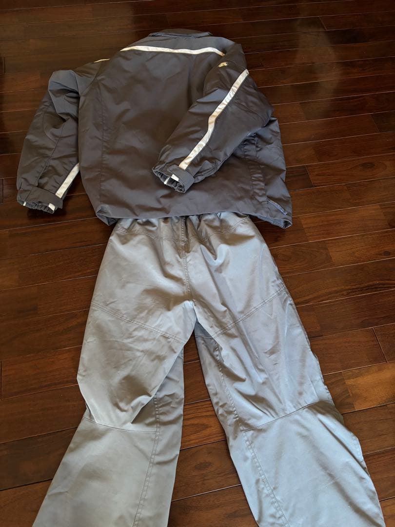 デサント DESCENTE スキーウェア 上下セット　ダウン