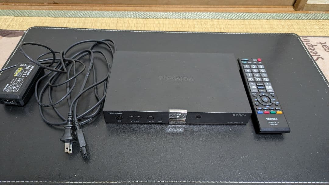 東芝 デジタルチューナー D-TR1 HDMIケーブル付