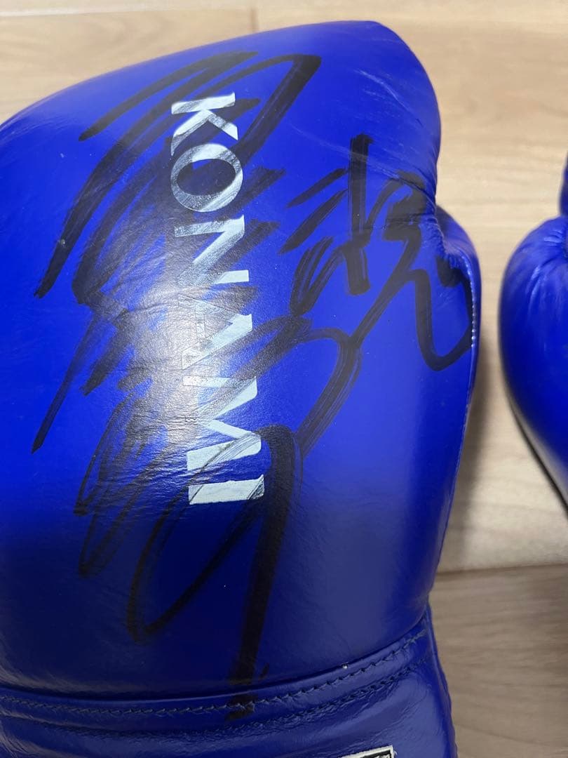 角田信朗　実使用サイン入りK1キックボクシンググローブ