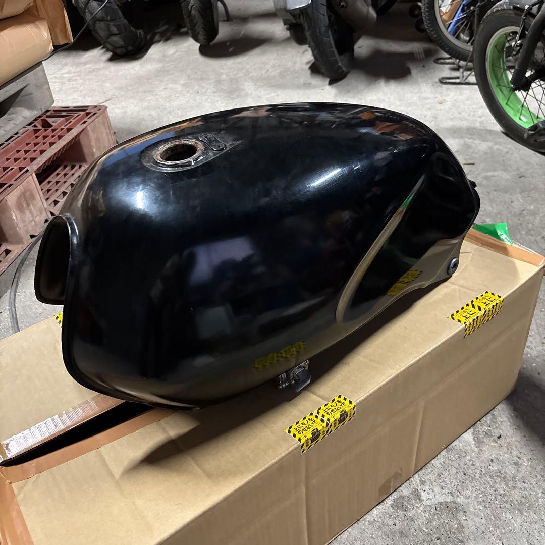 ジェイド250 タンク