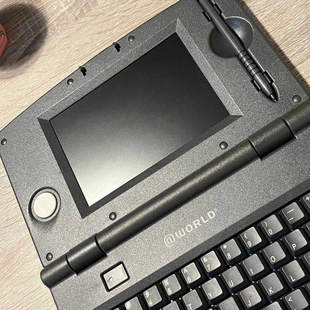 バンダイ pippin@WORLD @マーク黒キーボード 未使用保管品