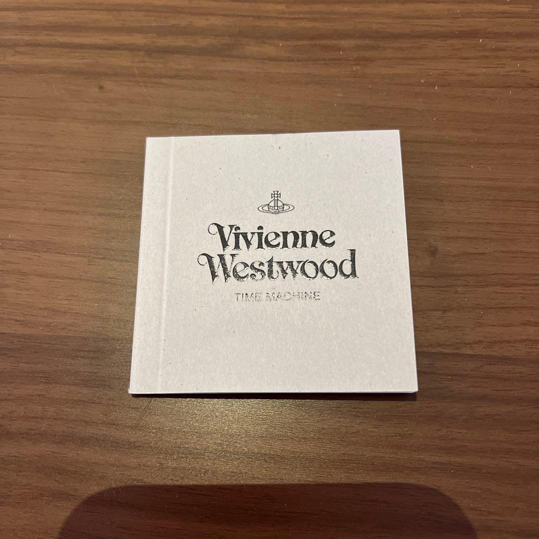 ヴィヴィアンウエストウッド腕時計 レディース　 型番　VV152WHWH