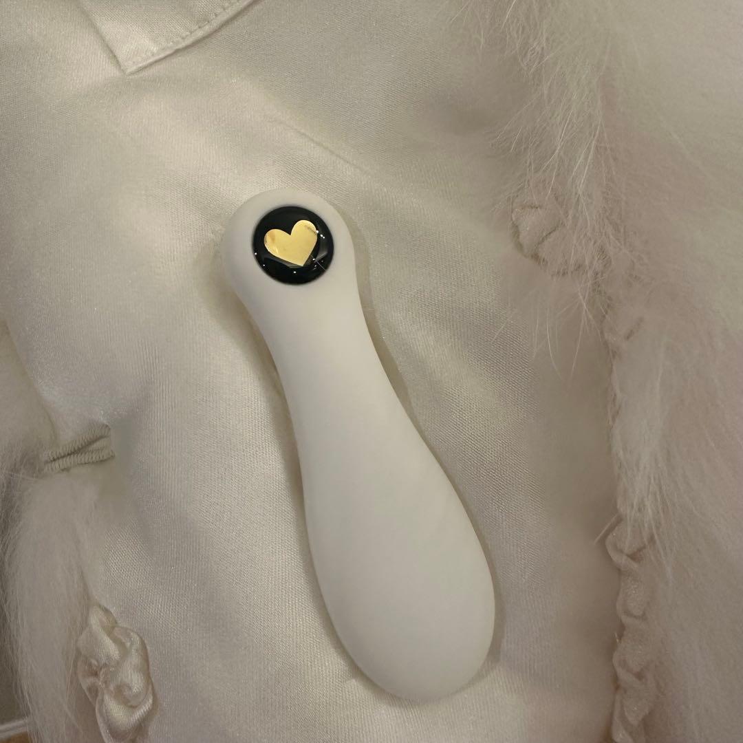 色味◎SAGA FURリアルファー ショール ホワイト シャドーフォックス