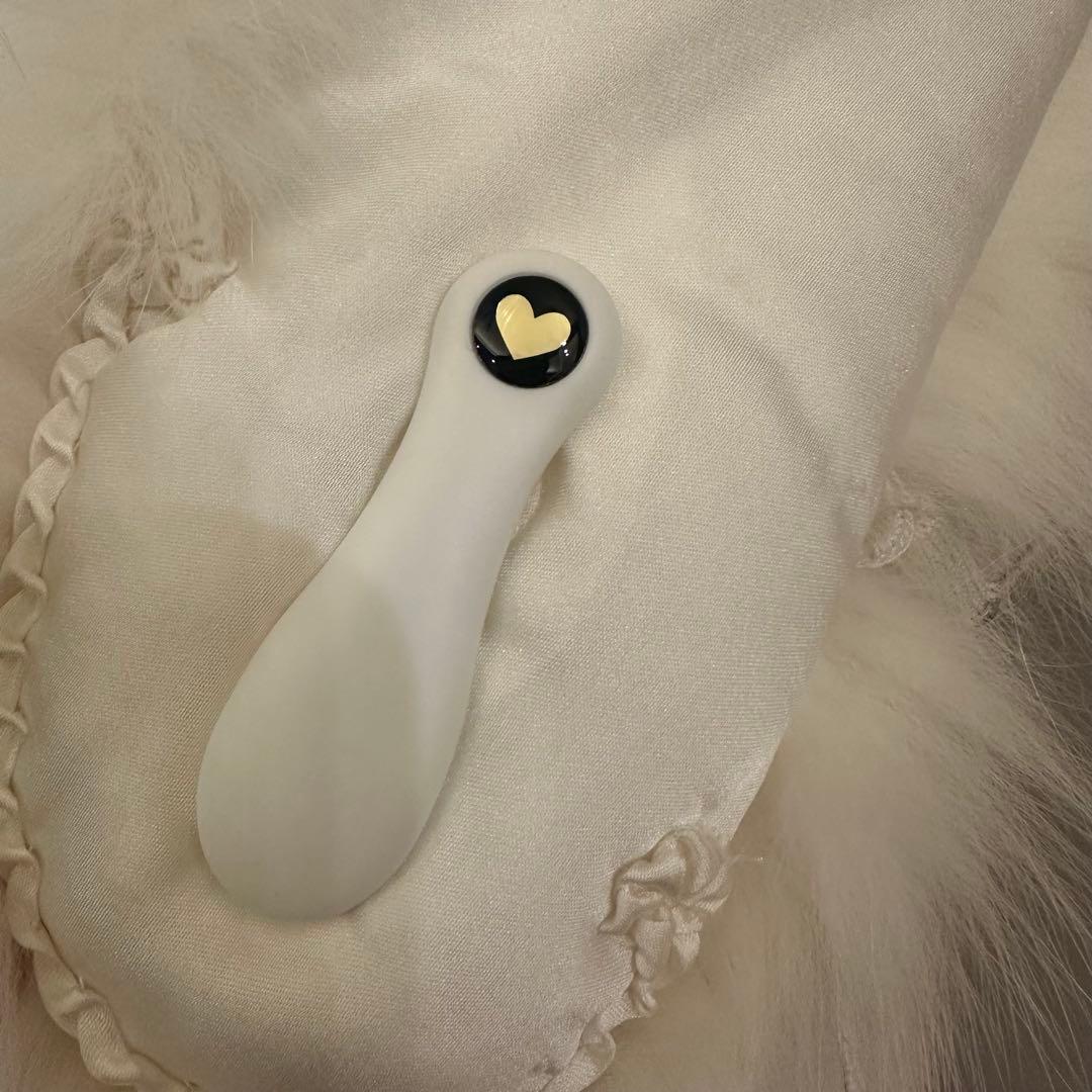 色味◎SAGA FURリアルファー ショール ホワイト シャドーフォックス