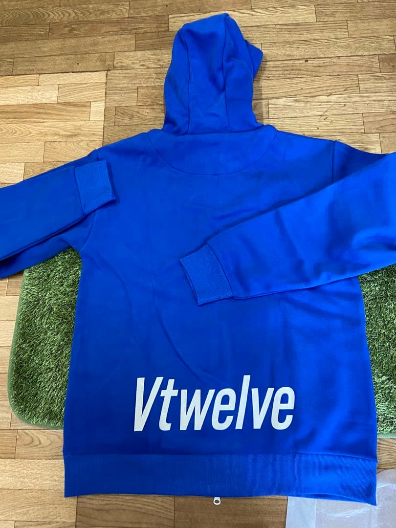 新品正規品【V12/XL】NECKPARKA ネックウォーマー内臓パーカー裏起毛