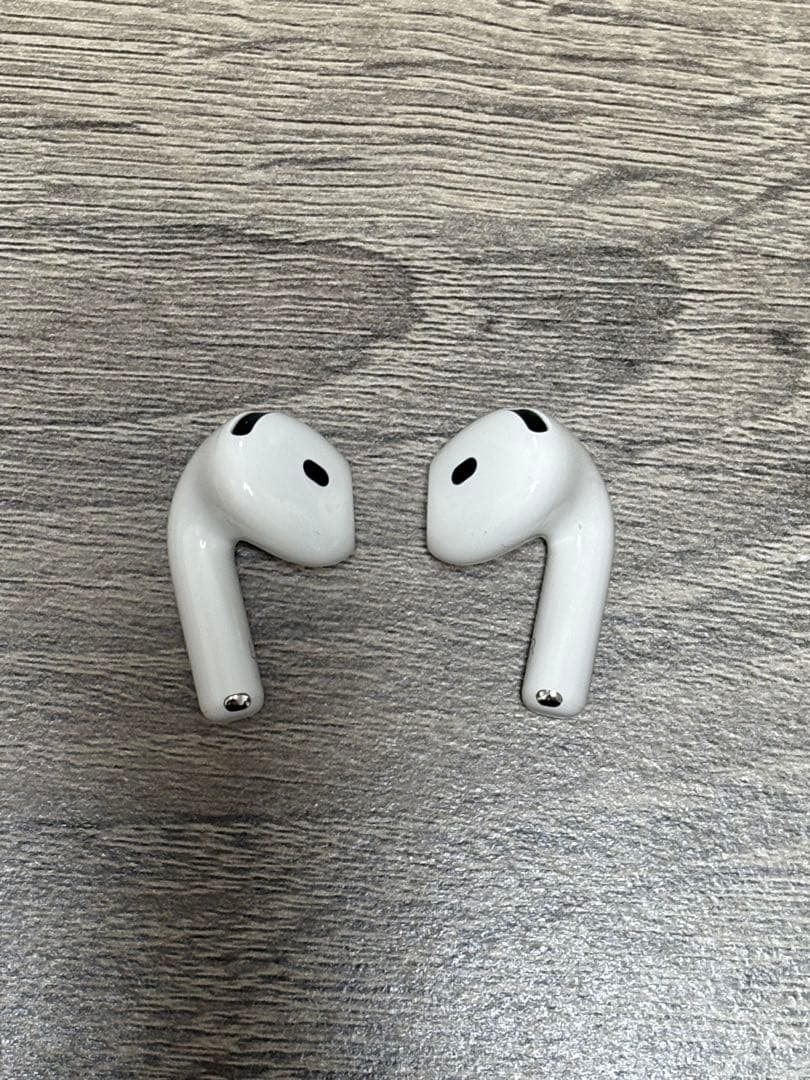 Apple AirPods 4 ノイズキャンセリング搭載