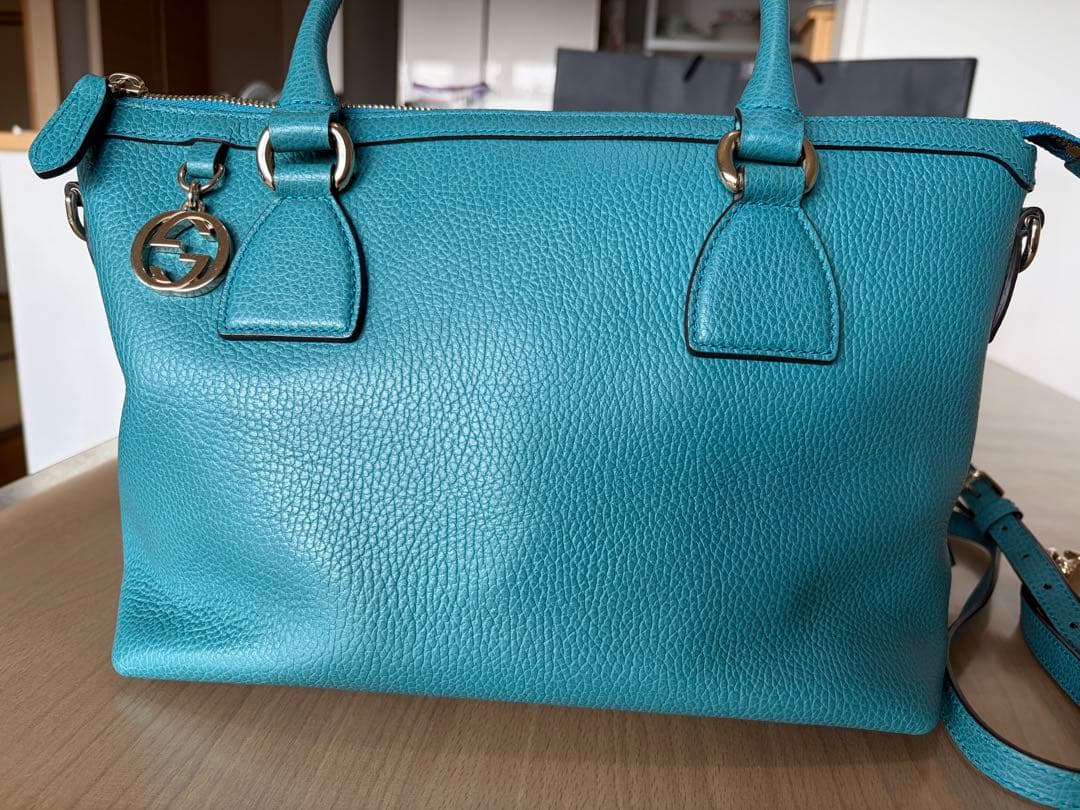 GUCCI ターコイズ レザー ショルダーバッグ