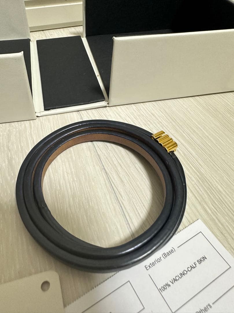 LOEWE ツイストバングル　アナグラム　ブラック