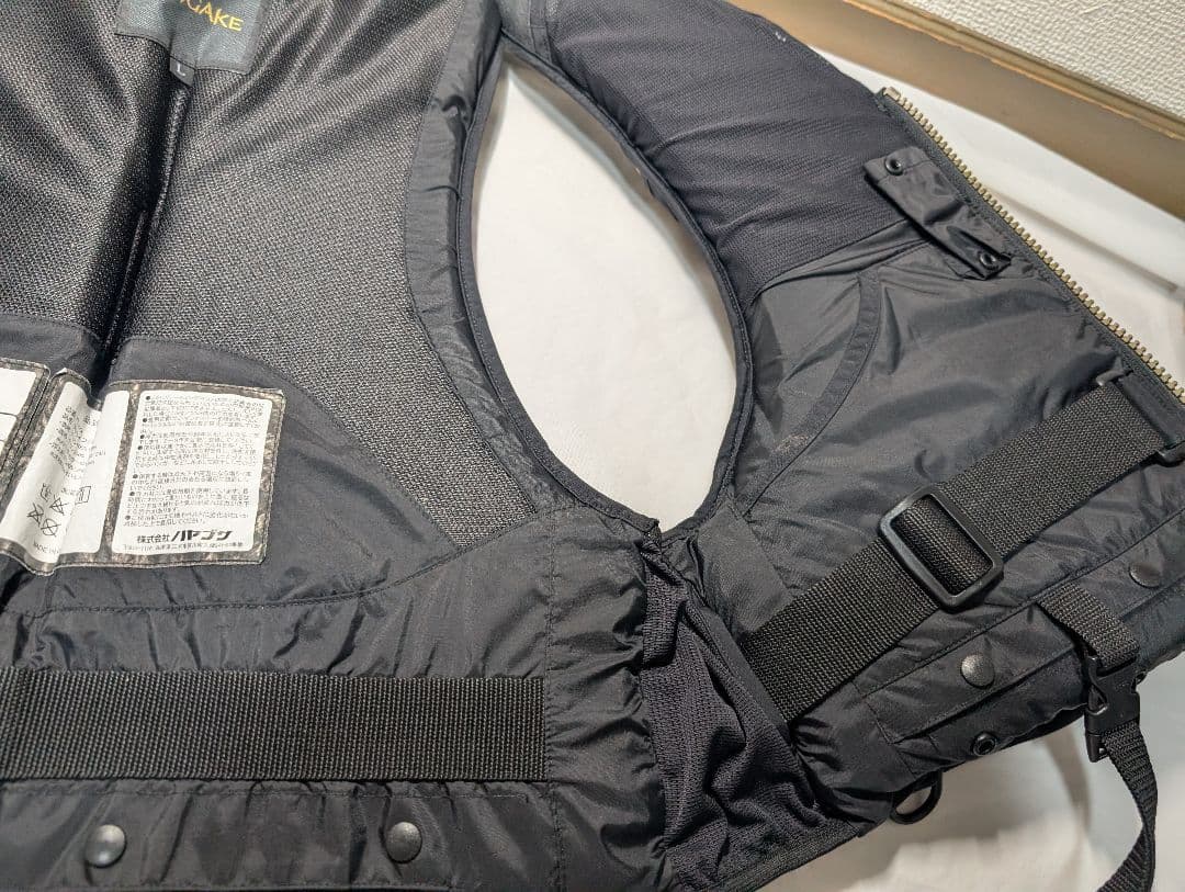 ONIGAKE　管155GG オニガケライフジャケット ブラック/ゴールド