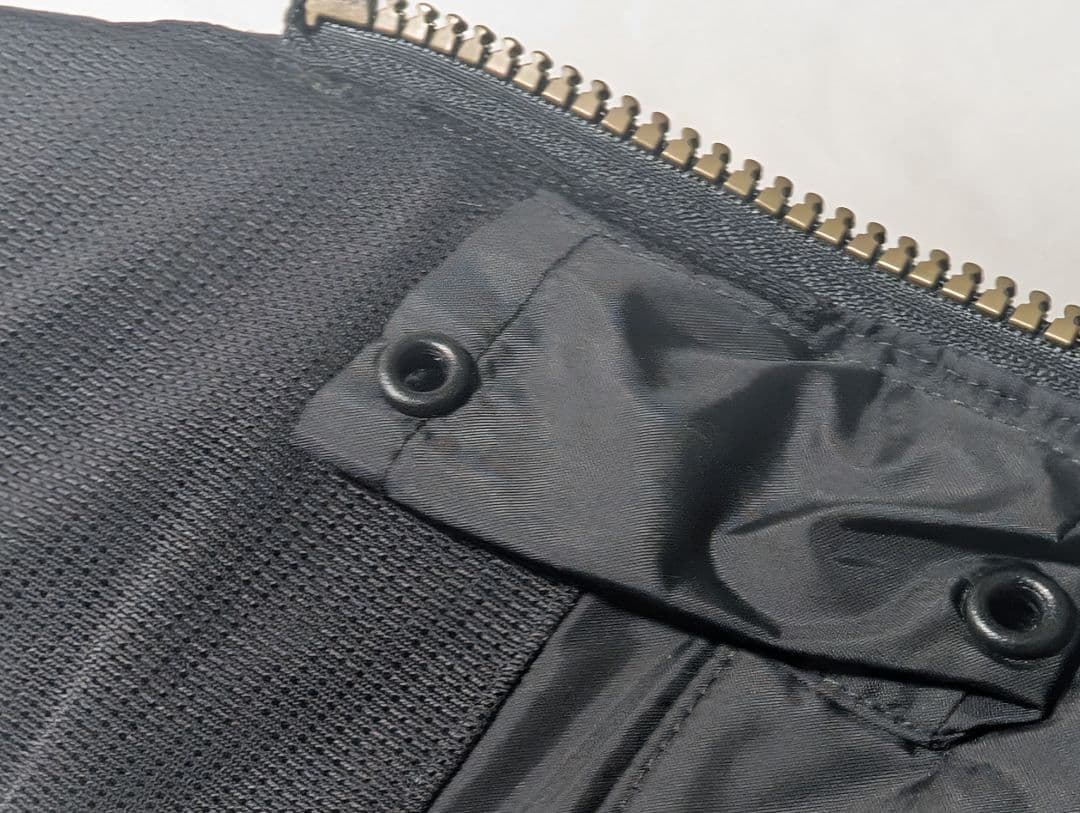 ONIGAKE　管155GG オニガケライフジャケット ブラック/ゴールド