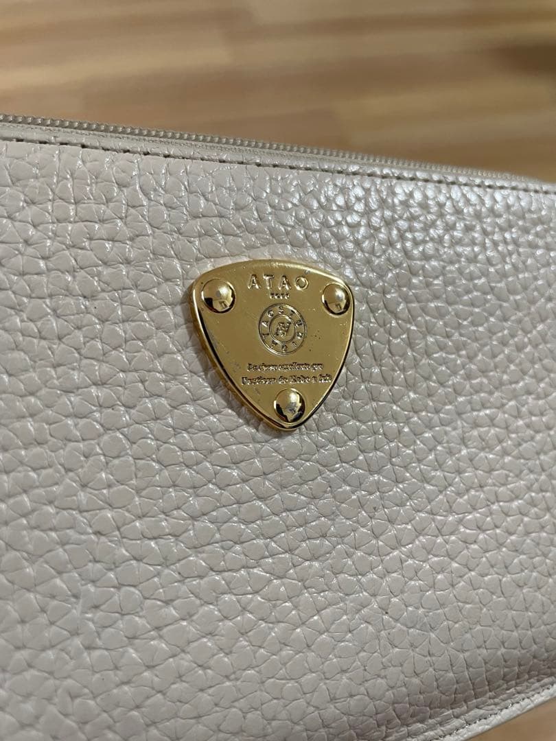 ATAO スリモ ケリー アイビスホワイト 長財布 ファスナー付き