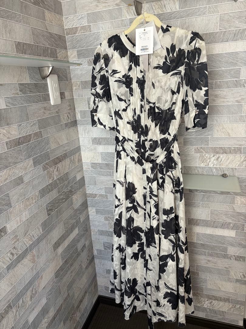 ワンピース Vol.1 Floral Jacquard Dress