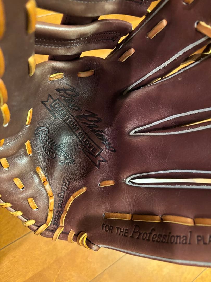 ローリングス硬式外野手用グローブ【右投げ】