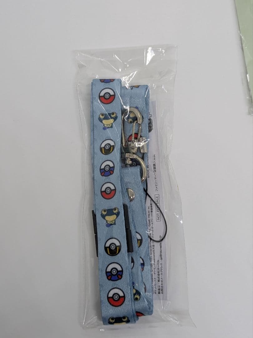 Pokemon Go Plus ＋ ポケモンGOプラスプラス 新品 外箱に穴