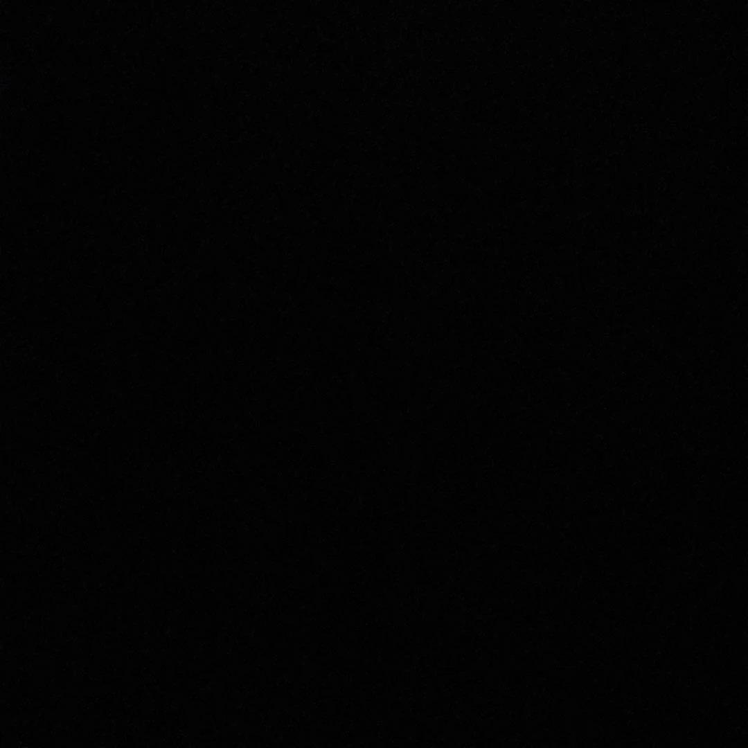 黒のベビーＴシャツ　こんどさん