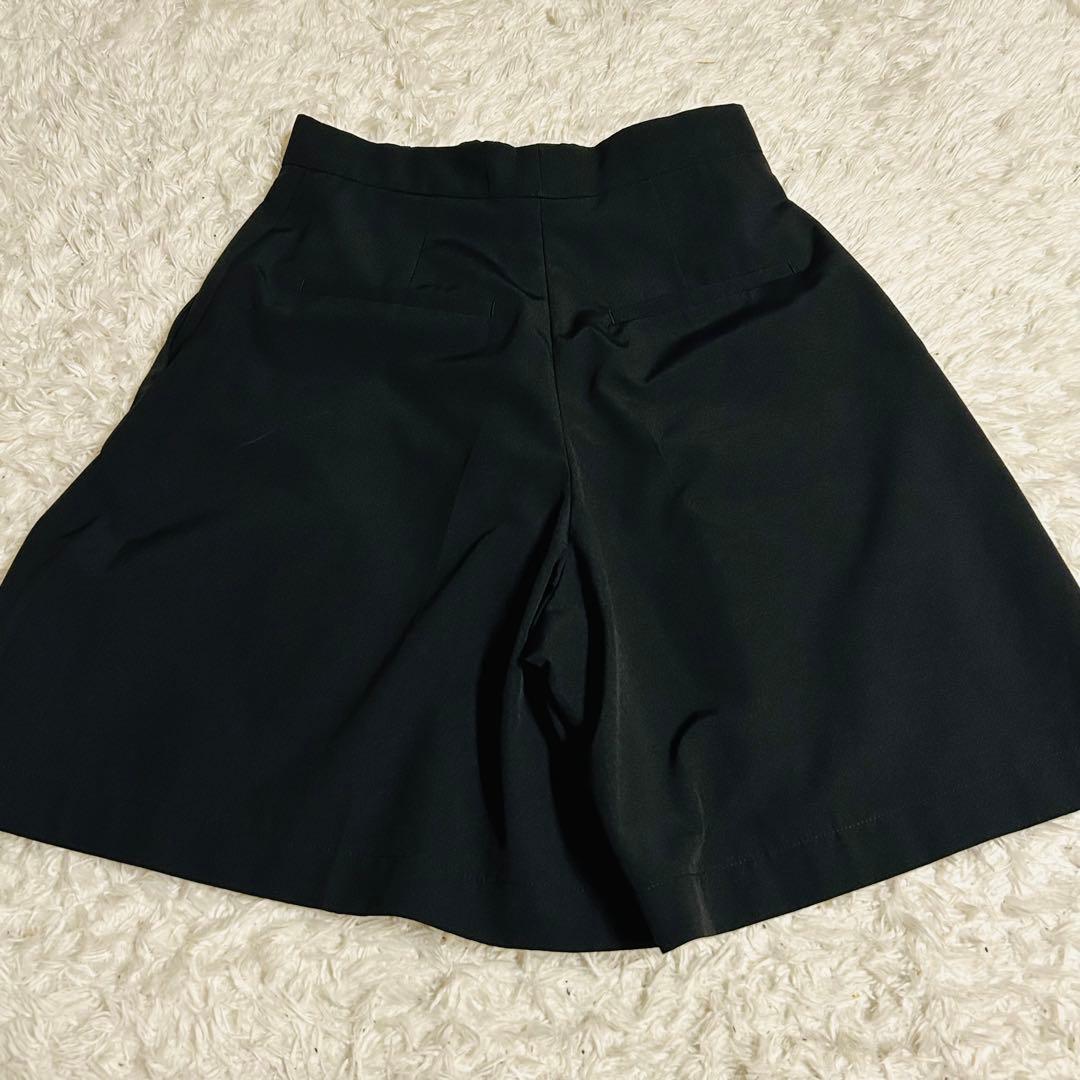 【極美品】モンクレール ショーツ ボトム パンツ 2022年モデル ブラック M