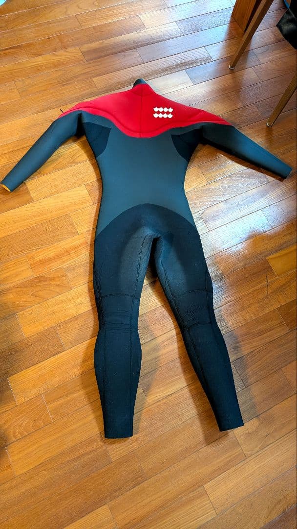 期間限定！状態良★3ミリ裏起毛セミドライ　レディースML