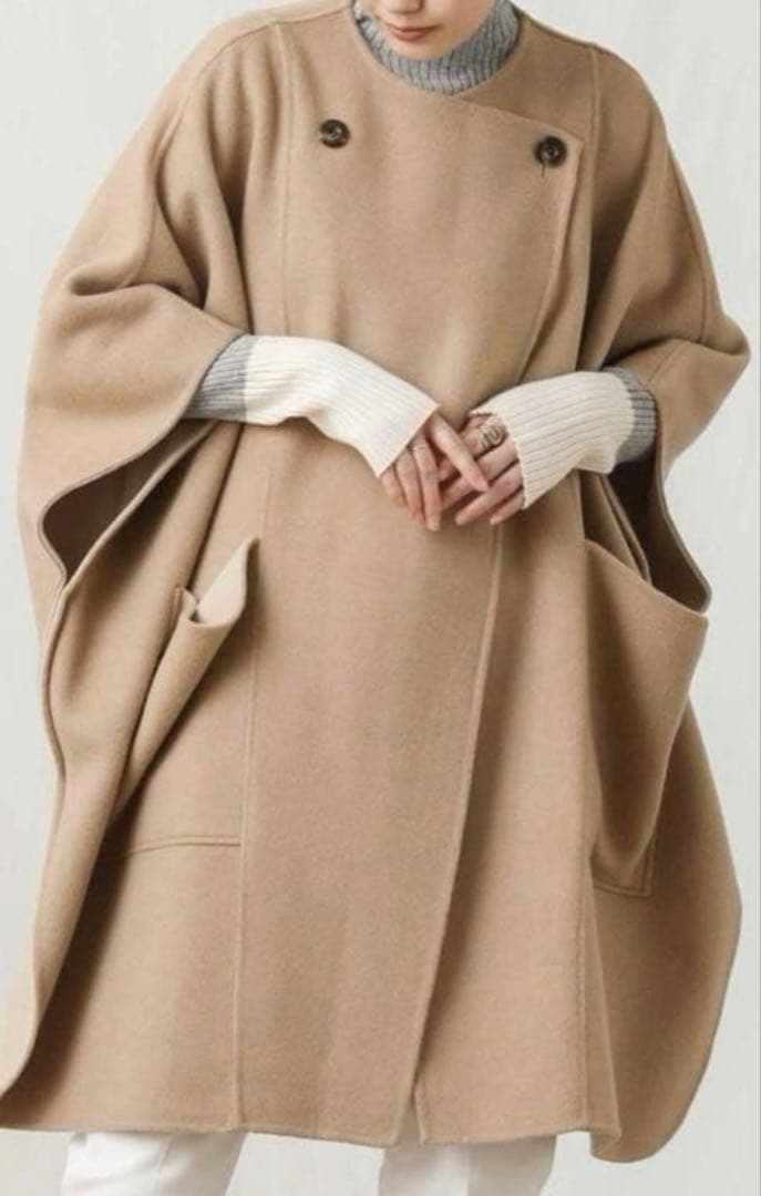 クロシェ　ポンチョ　マント　コート　ベージュ　ウール　CLOCHE 2way
