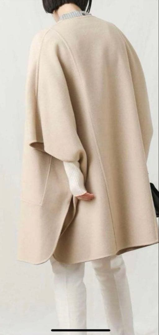 クロシェ　ポンチョ　マント　コート　ベージュ　ウール　CLOCHE 2way