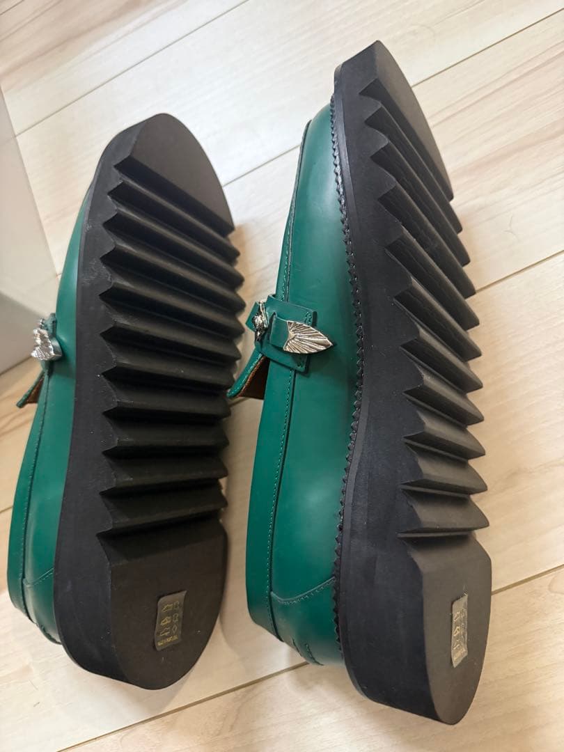 毎*得様 TOGA グリーン ローファー