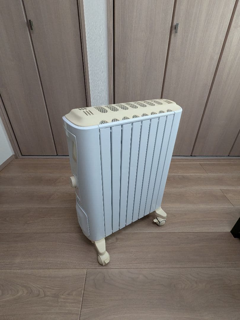 デロンギ　オイルヒーター　RHJ75V0815-CR 10畳〜13畳