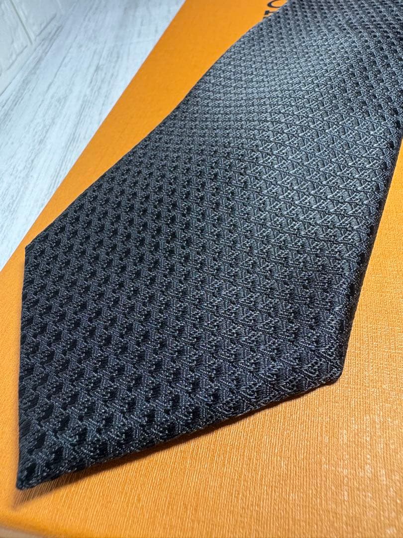 美品】 LOUIS VUITTON ルイヴィトンネクタイ LV フィッシュネット