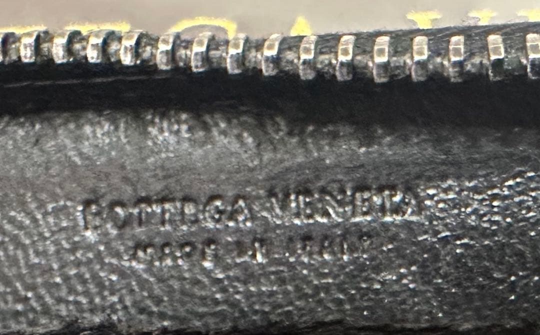 【付属品付】ボッテガヴェネタ イントレチャートケース/ラム/黒3️⃣✨✨