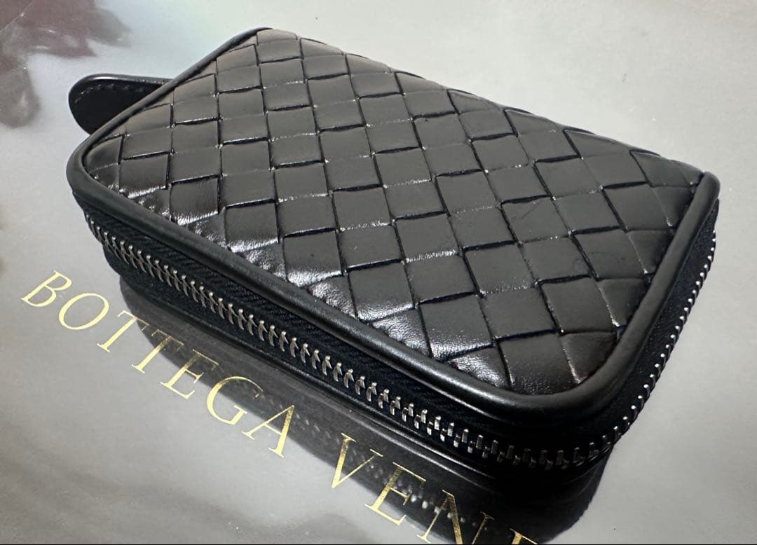 【付属品付】ボッテガヴェネタ イントレチャートケース/ラム/黒3️⃣✨✨