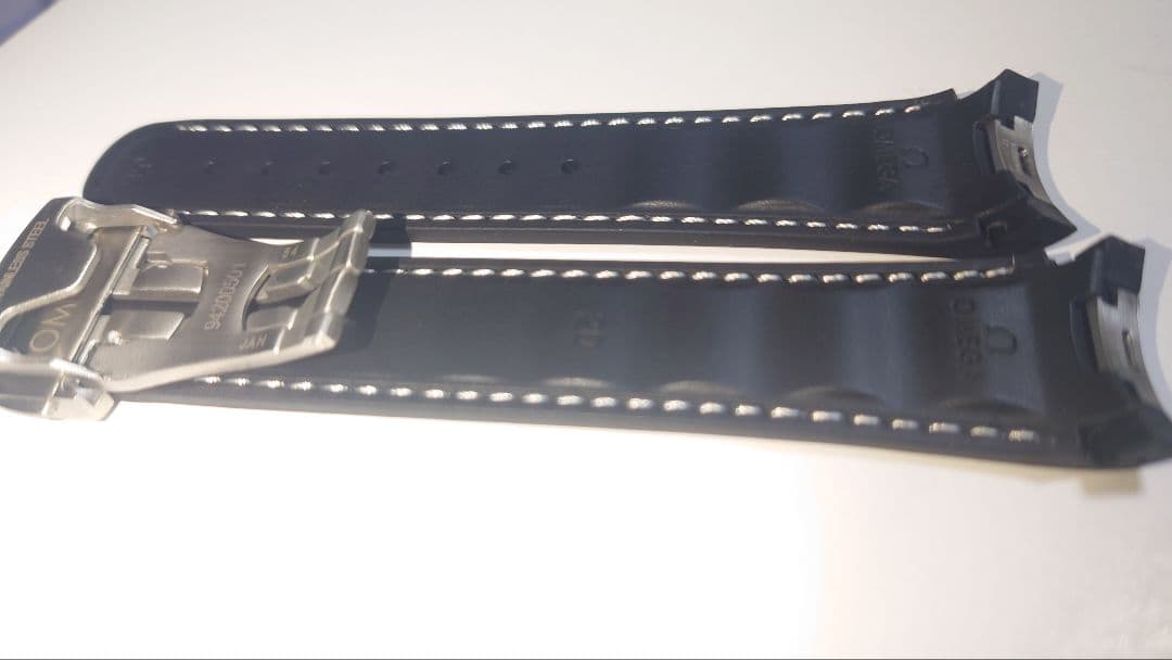 未使用品❗️OMEGA 交換用ブラック ラバーベルト 調整可能