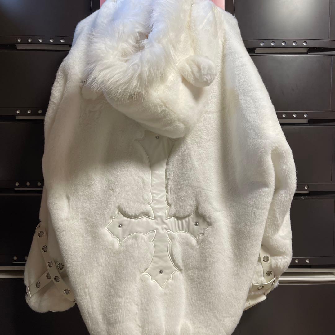 ディムモアール ファーパーカーWhite アウター