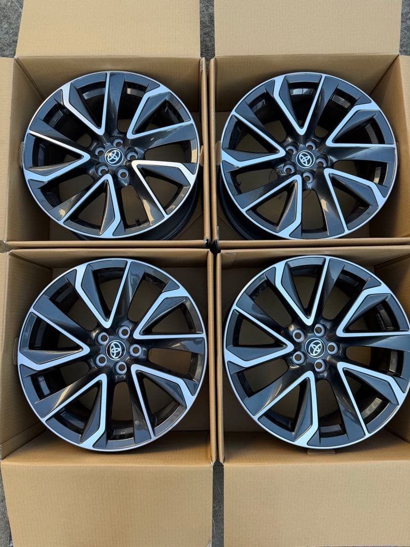 カローラスポーツ GZ 純正18インチアルミホイール