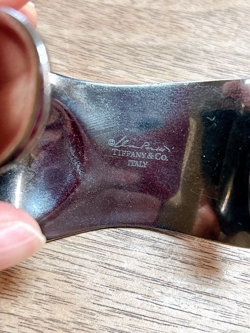 ティファニー エルサペレッティ ボーンカフ バングル ルテニウム