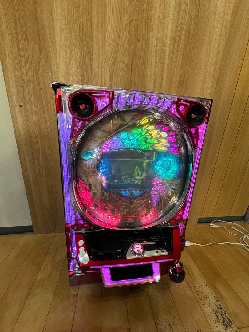 パチンコ台 赤 LEDライト 玉付き　SANKYO 倖田來未