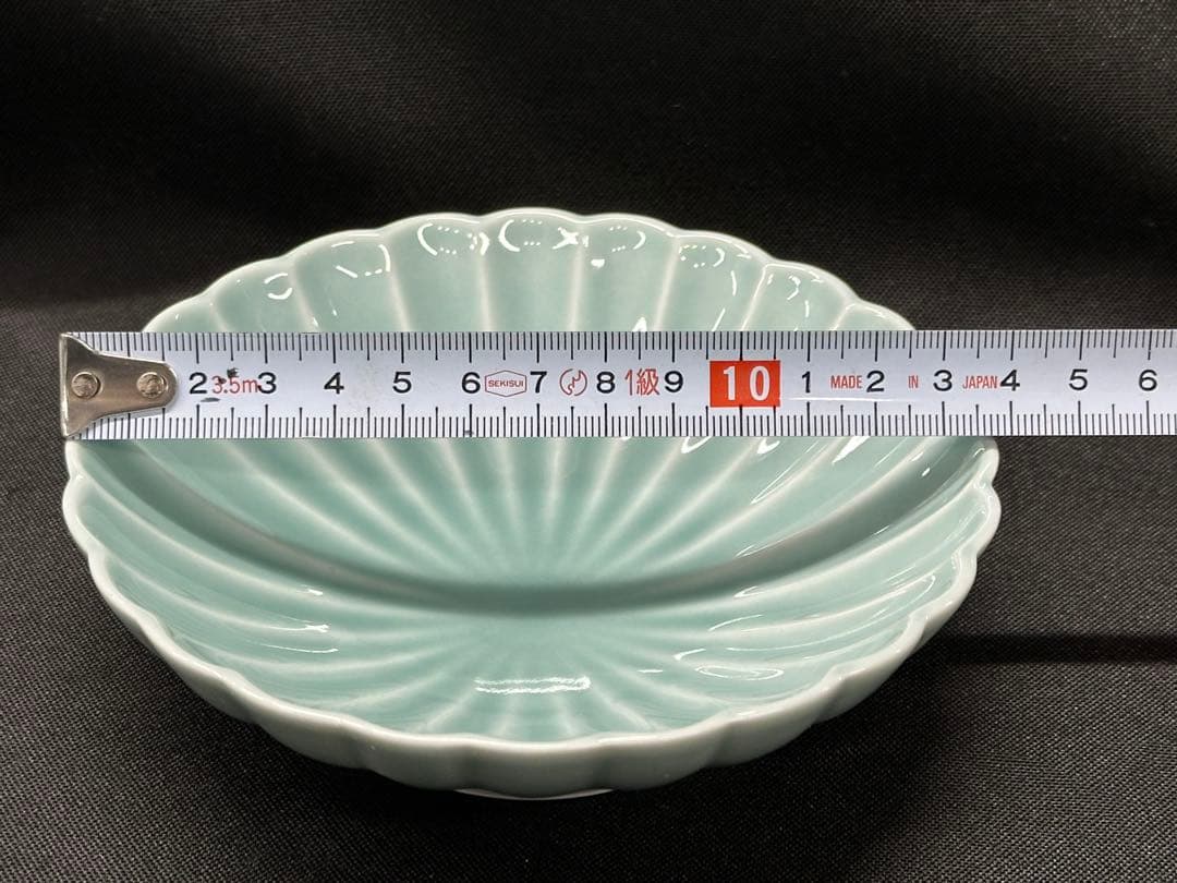 【美品】有田焼　深川製磁　深川製　青磁　菊割　小付　小鉢　菊割小付