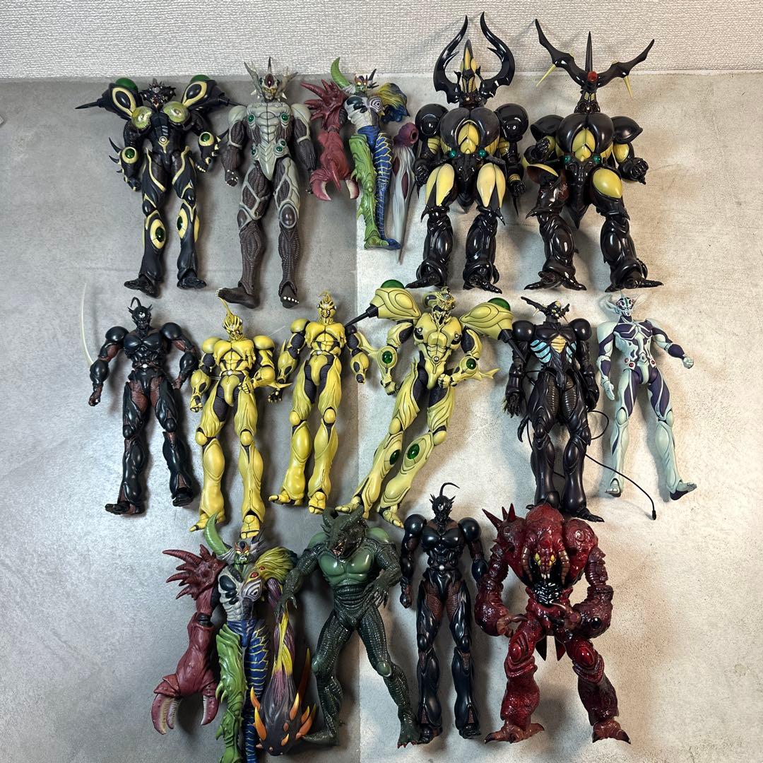 BIO FIGHTER WARS 強殖装甲ガイバー ソフビ ジャンク品