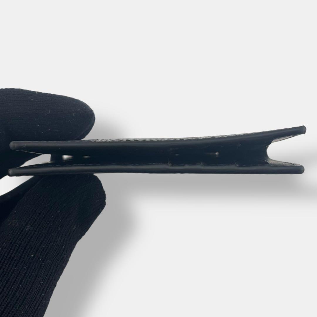 未使用品級 セリーヌ マネークリップ 二つ折り財布 ロゴ シボ革 レザー 黒