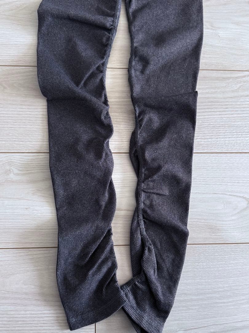 【完売品】alo yoga アローヨガ ゴッデス レギンス