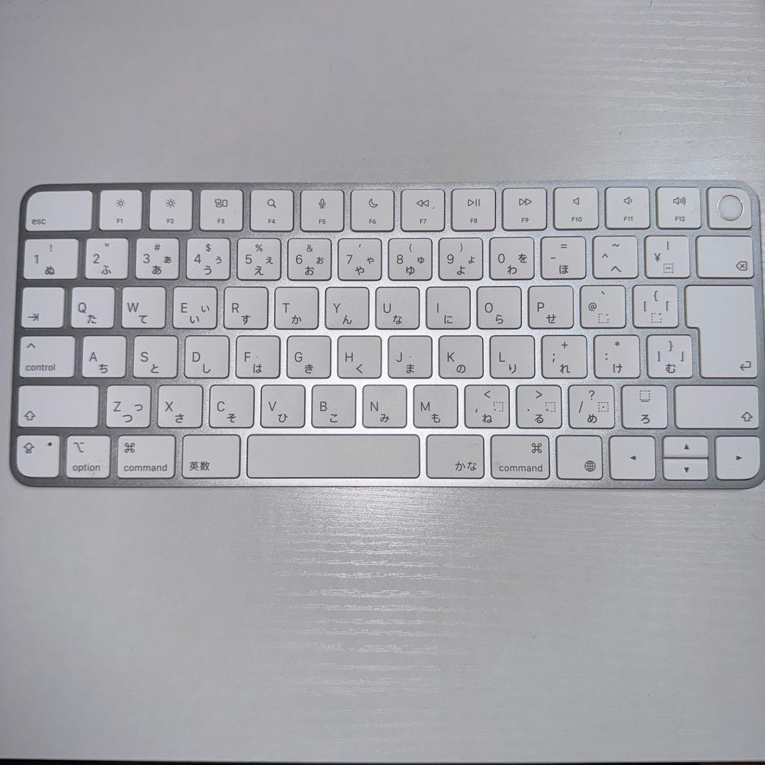 Apple M4 Mac mini + 日本語キーボード + トラックパッド