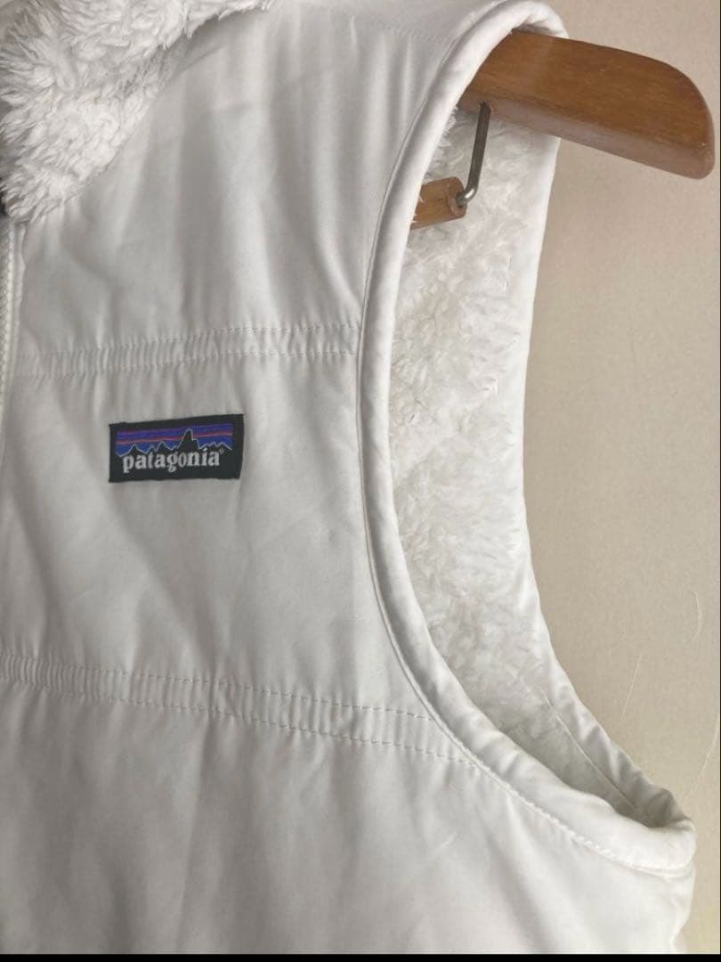 パタゴニア/リバーシブルベスト/patagonia/ボア/フード/ホワイト/白