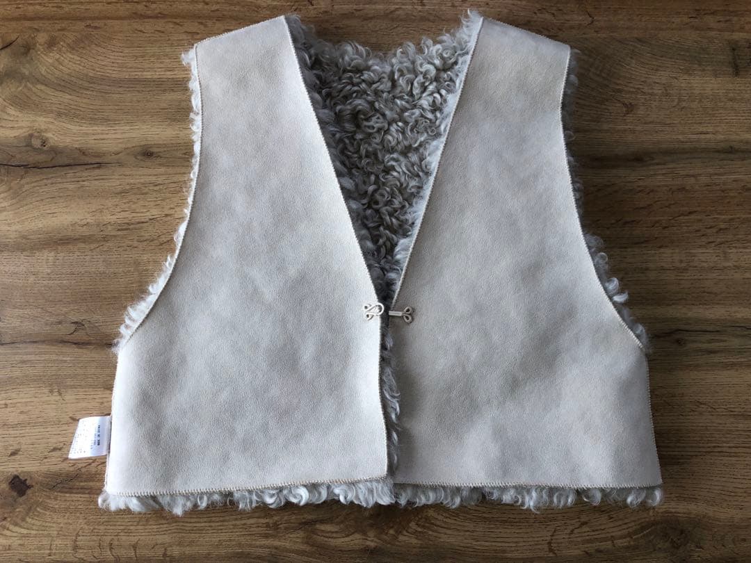 Gready Brilliant ファーリバーベストアイボリー