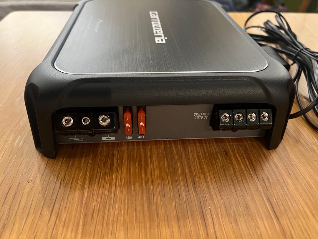 スカッシュ様 Pioneer carrozzeria GM-D8100