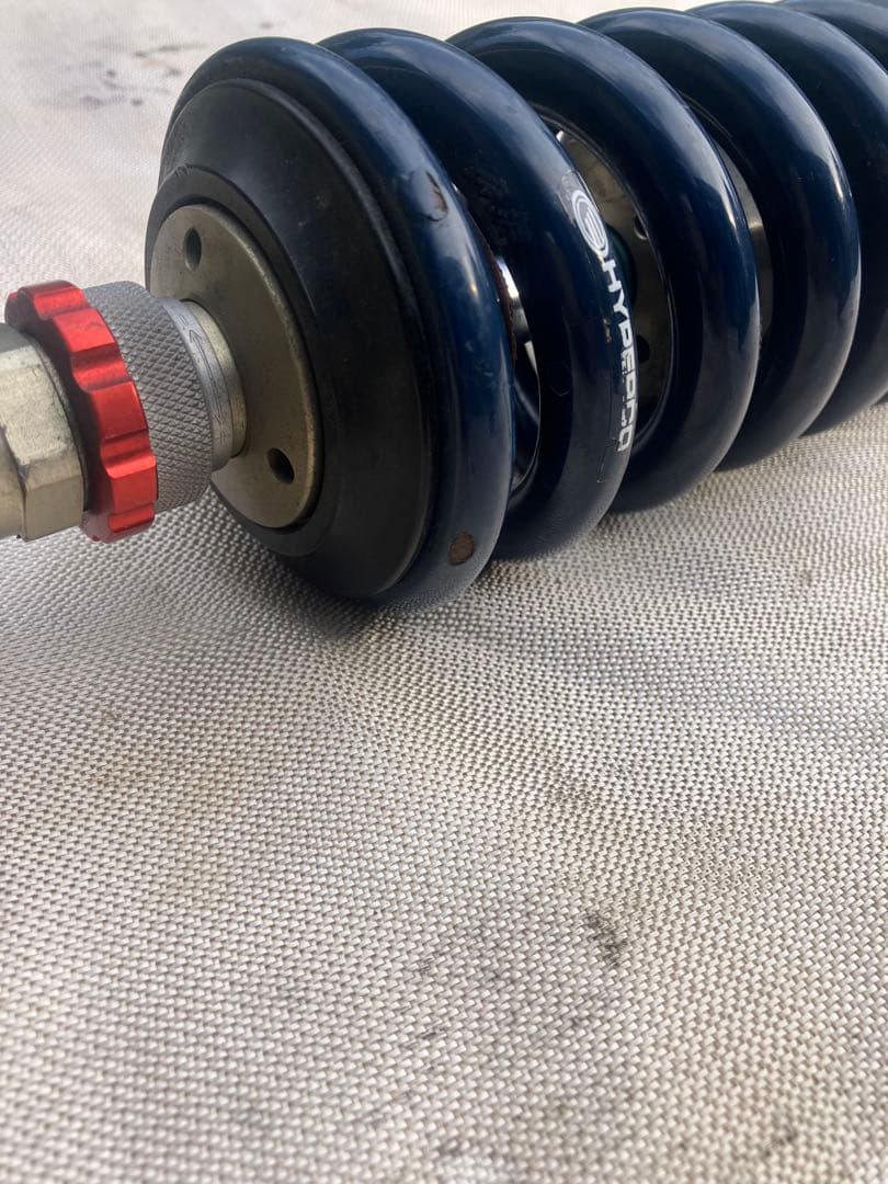 coro 品PENSKEレーシングリアサスVTR1000F